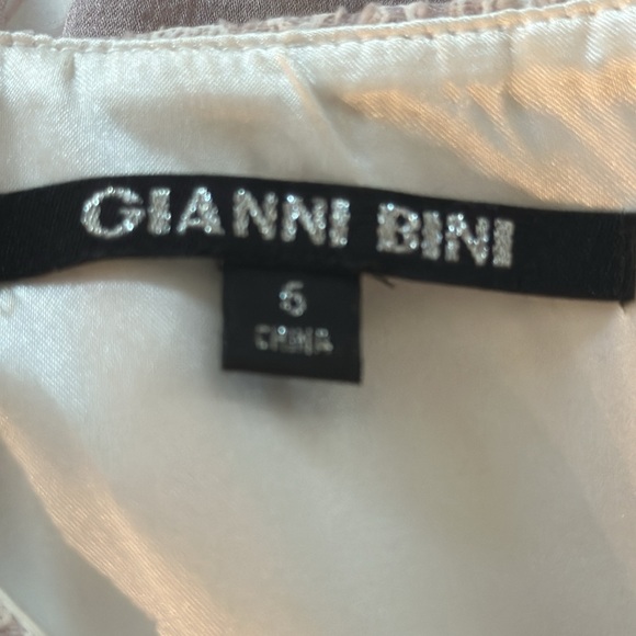 Dress - Picture 4 of 4